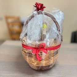 Ayvalık Ayvada Doğal Zeytin ve Zeytinyağı Hediye Paketleri