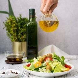 Güne Zeytinyağı ile Başlayın: Kahvaltınıza Sağlık ve Lezzet Katın