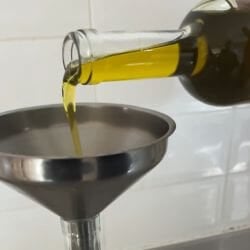 Natürel Sızma Zeytinyağı Kullanımı: Lezzetli Yemekler için İpuçları