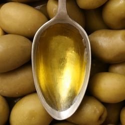 Natürel Sızma Zeytinyağı Ne Demek? Gerçek Zeytinyağının Sırları
