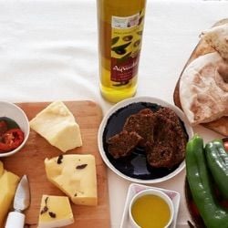 Ayvalık Soğuk Sıkım Natürel Sızma Zeytinyağı 500 Ml Cam Şişe